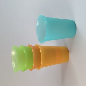 Vintage Tupperware set of 5 Multicolor Tumblers